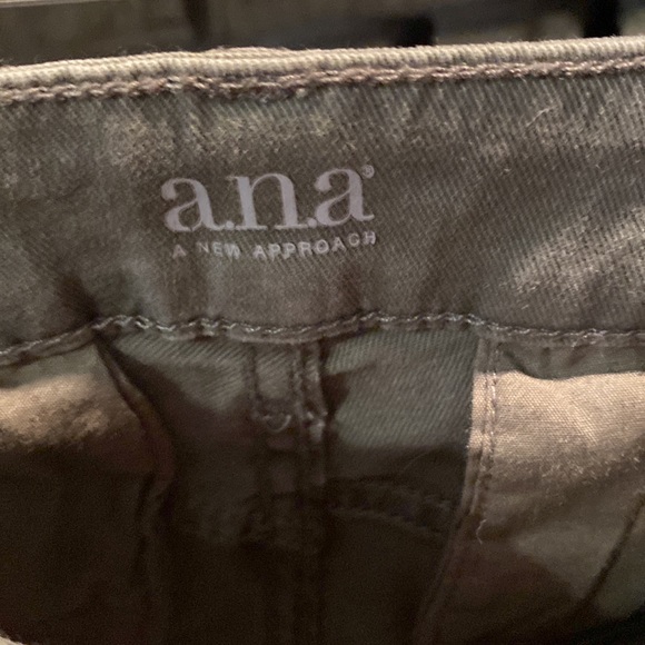 CAPRIS - Picture 4 of 7